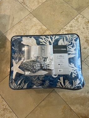 New Madison Park 7 Piece Queen Comforter Set- Beach Theme